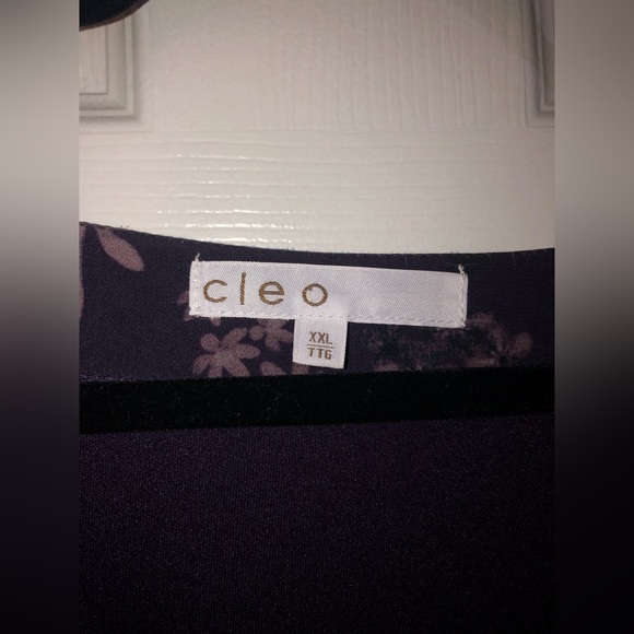 CLEO | Purple Floral Blouse with Lace Detail on Sleeves: XXL - Picture 9 of 13